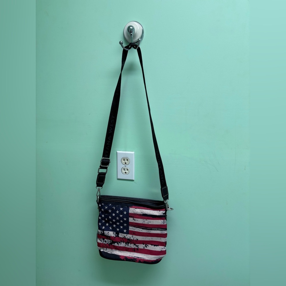 American Flag purse. Montana West Black and Brown Interior Bag